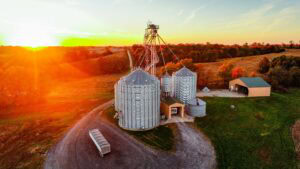 160,000-bushel grain facility and drive-through dump shed